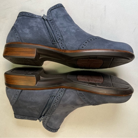 NAOT Women's Nefasi Ankle Boot blue Sz 7 barely worn at all these are gorgeous - Picture 6 of 12